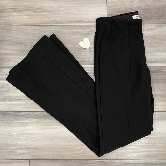 GARAGE Fit and Flare Pull-On Pants with Stretch and Seam Detail Size Medium - Picture 1 of 14
